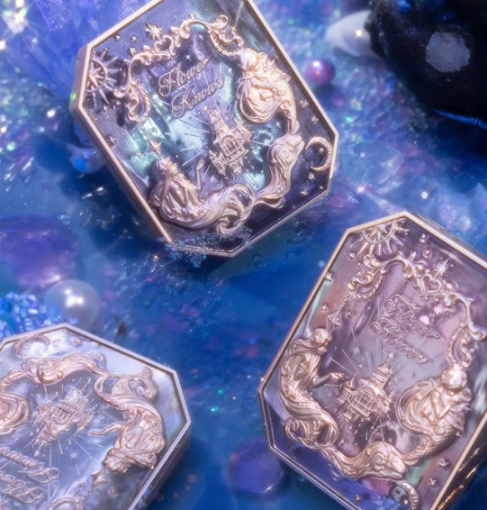 Blush em Pó com Efeito Degradê (Edição Limitada) – Flower Knows Moonlight Mermaid