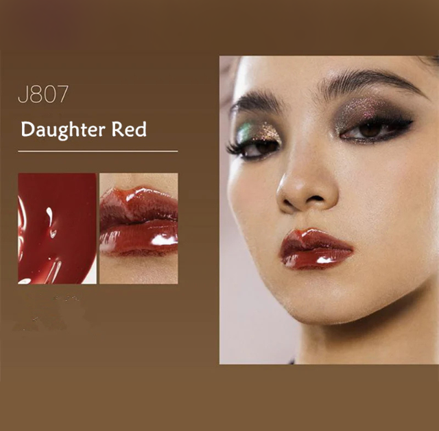 Gloss Gold Rush da Girlcult – Lip Glaze com Brilho Espelhado e Filme Protetor Não Transferível