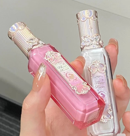 Gloss Labial Moonlight Mermaid Flower Knows – Brilho Espelhado Hidratante com Vitamina E