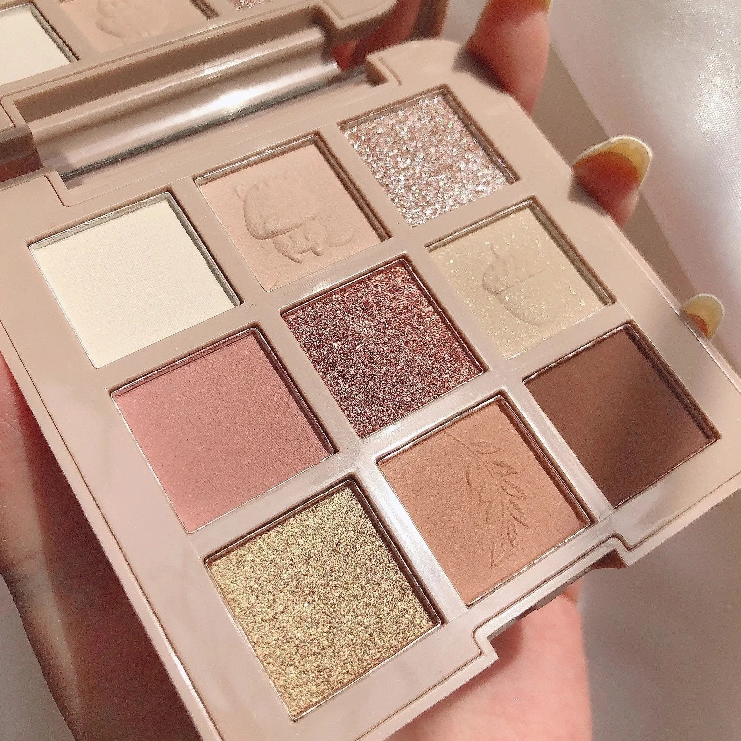 Paleta de Sombras NOVO 9 Cores Bichinhos
