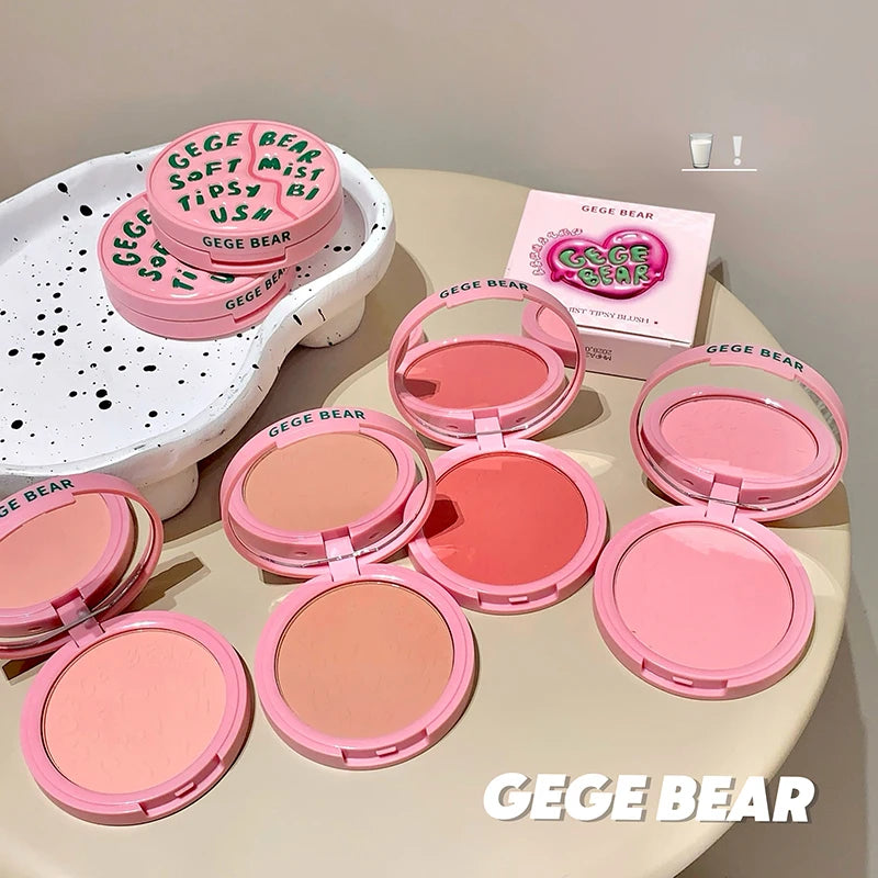 Gege Bear Vitality Blush Harry Potter Cake – Blush Natural com Cores Delicadas e Efeito Iluminador