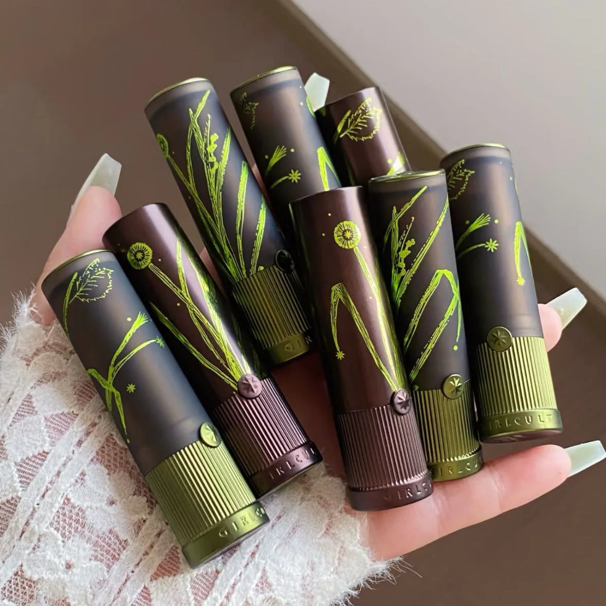 Batom da Girlcult Matte & Glossy - Retorno a Botânica