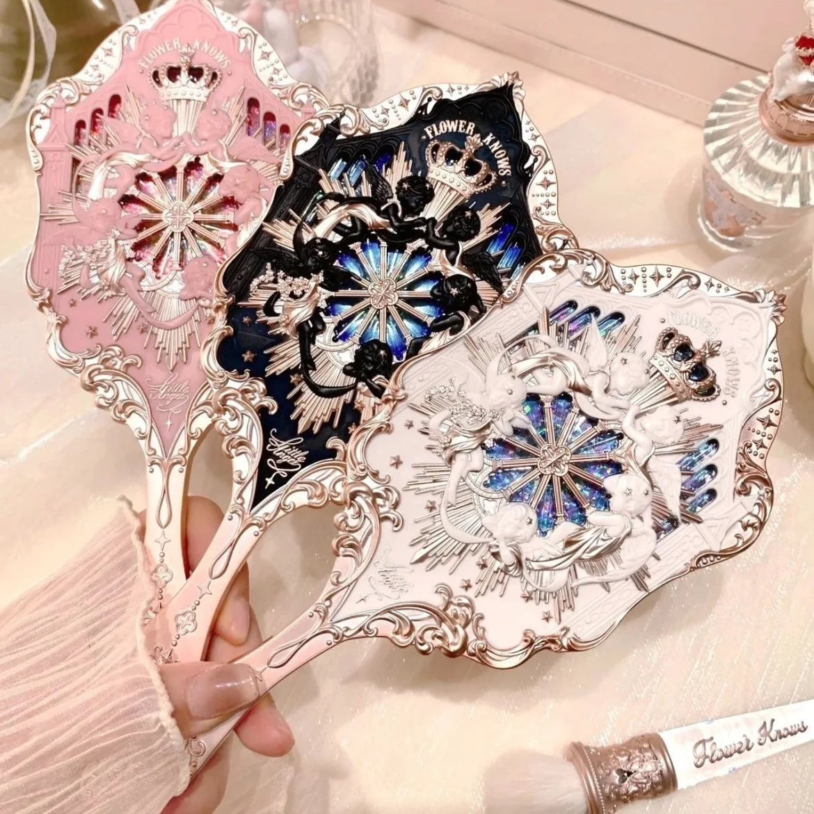 Espelho de Mão Flower Knows Angel Series – Design Vintage em Branco, Preto ou Rosa