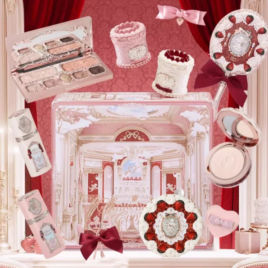 Flower Knows Strawberry Cupid Box – Kit de Maquiagem Completo com Estojo Presenteável | Paleta, Batom, Blush, Pó Compacto, Perfume e Mais | Edição Limitada